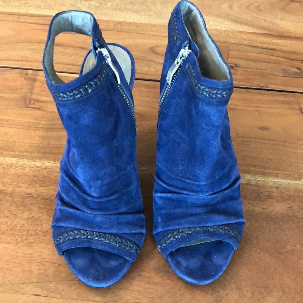 Vince Camuto Blue Suede Booties Size 6.5